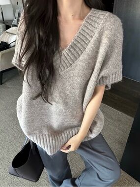 BN Oversized Light Grey Knitted Top